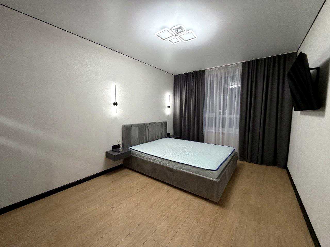 1876840088242436