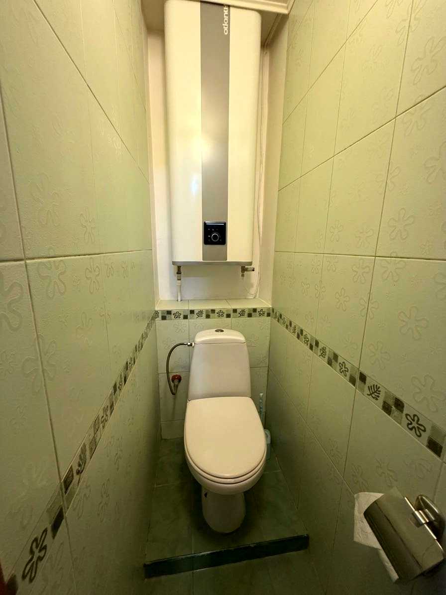 1876841348303549