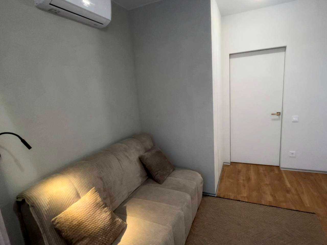 1876843362620527
