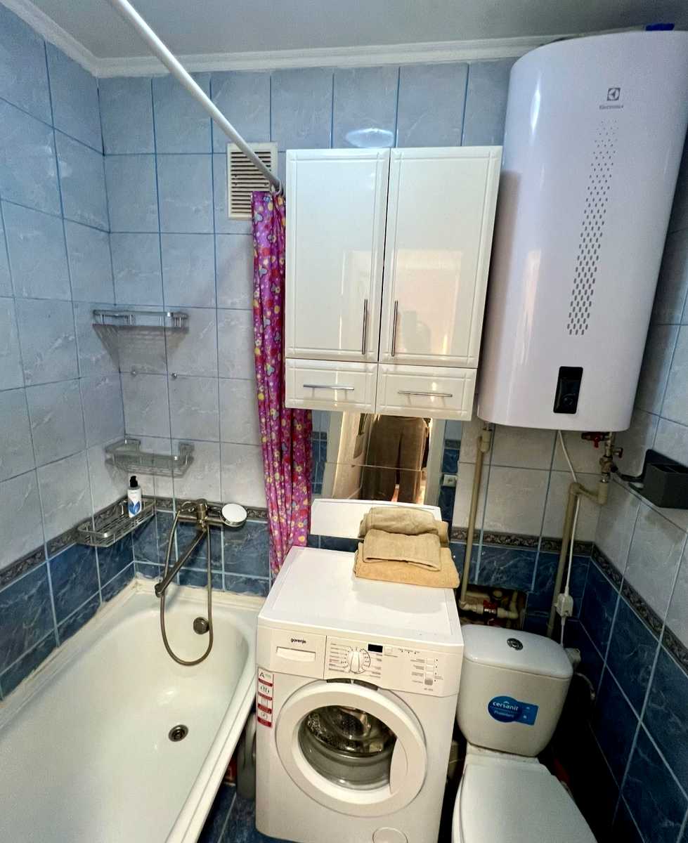 1876844842575045
