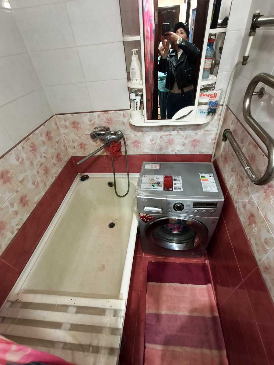 1876851534344657