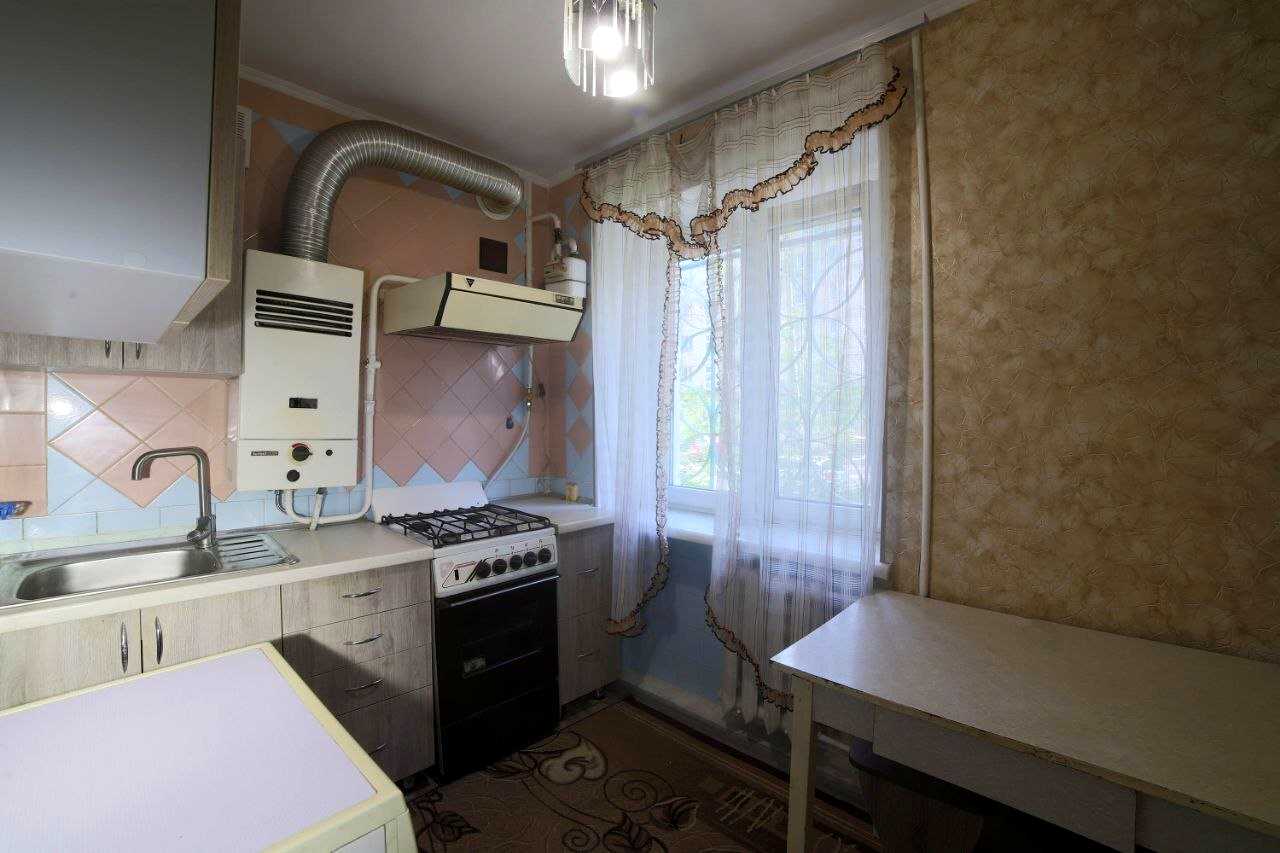 1876852429708895