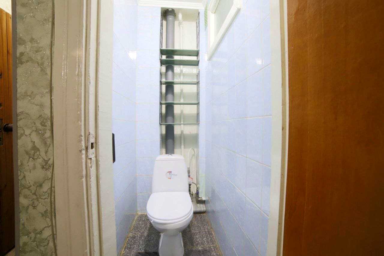 1876852429839214