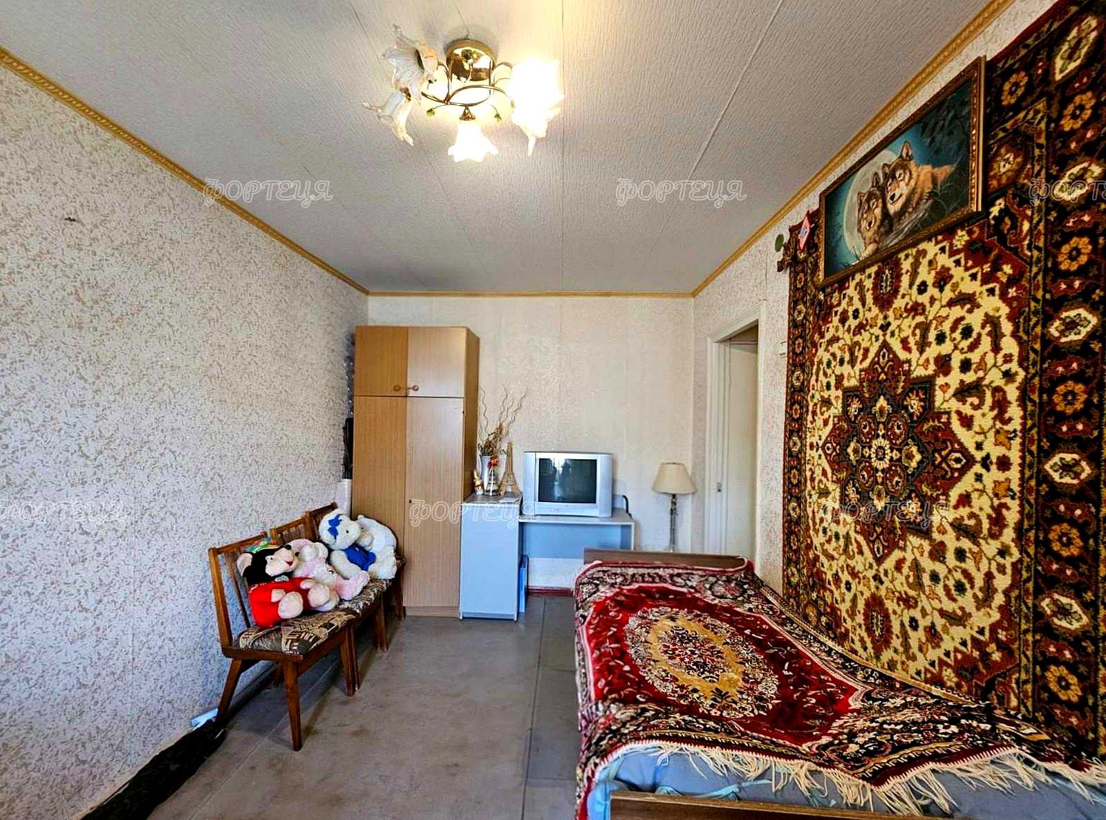 1876860075569810