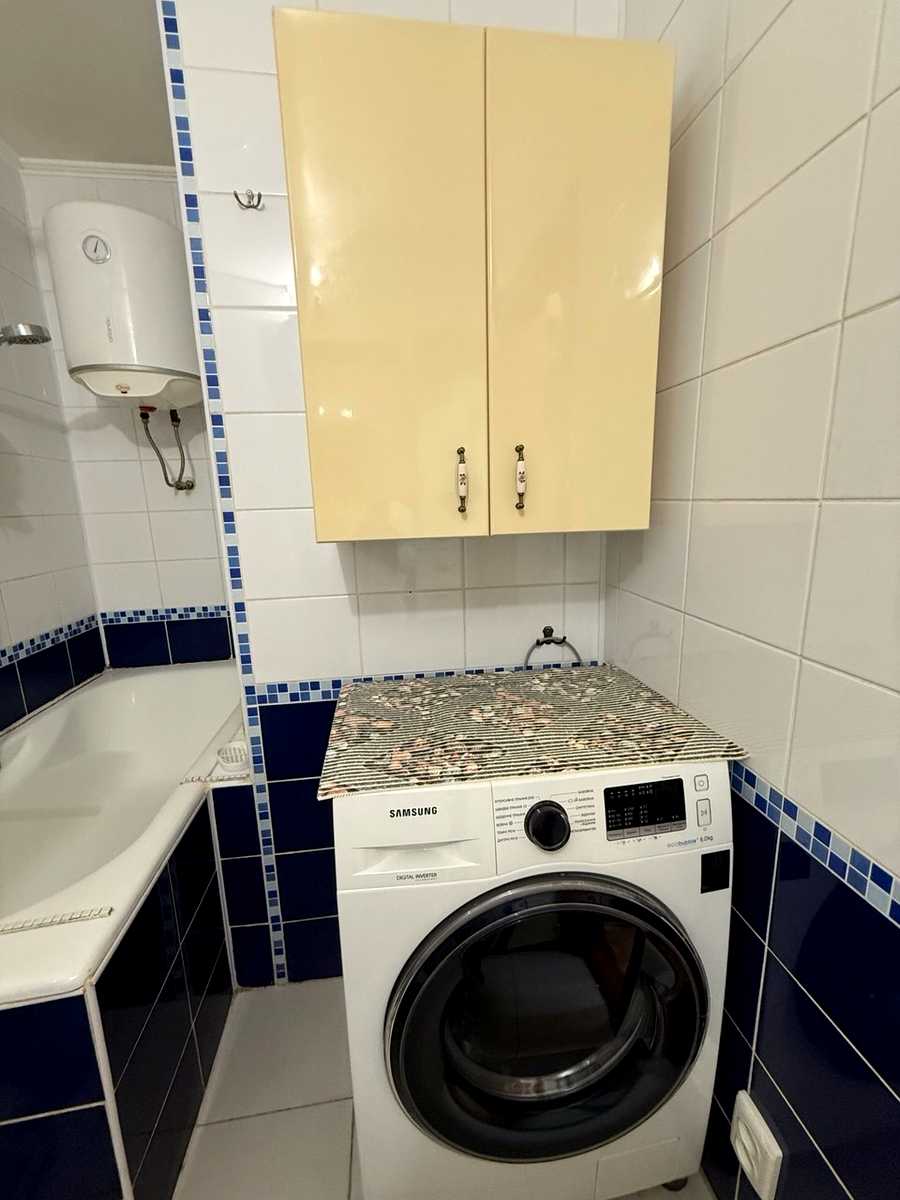 1876875136281203