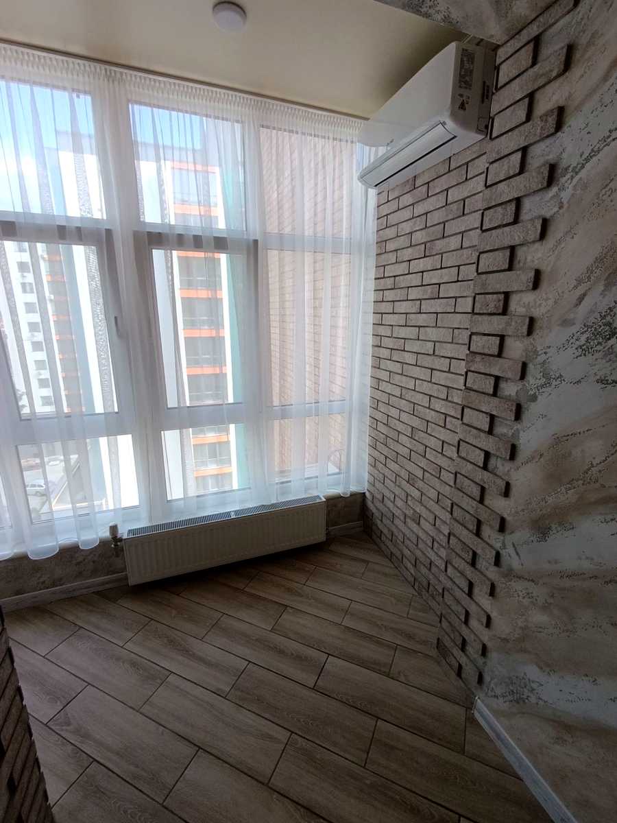 1876876052423698