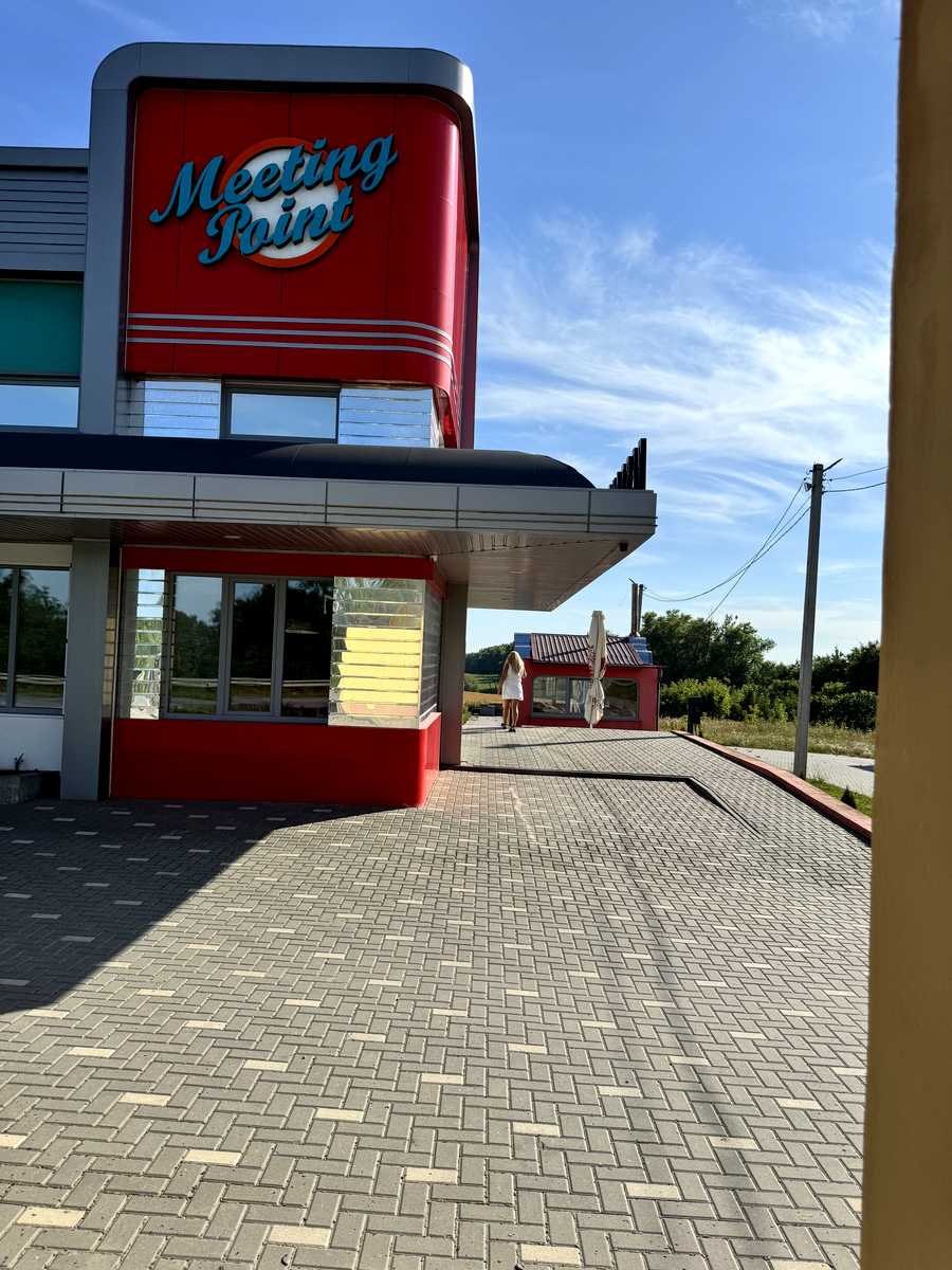 1876876673656537