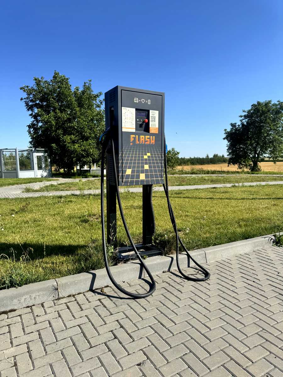 1876876703334575