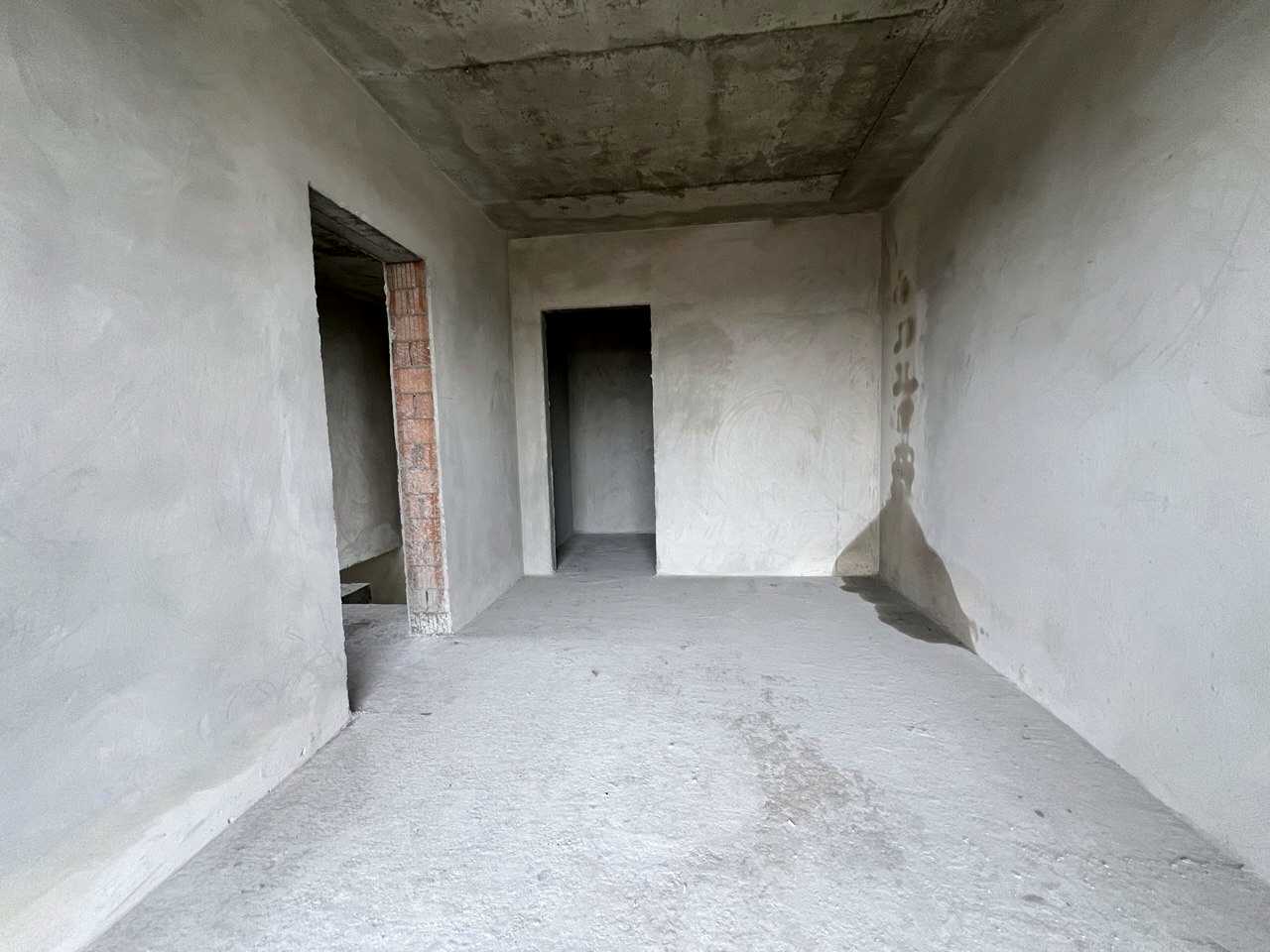 1876878630183808