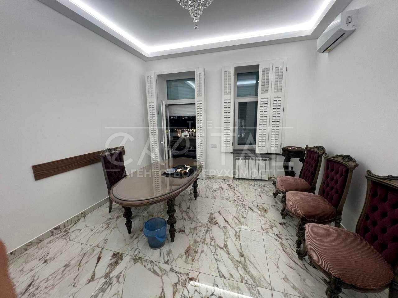 1876879474274023