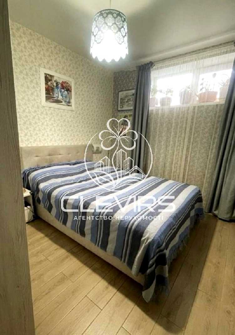 1876884924558411