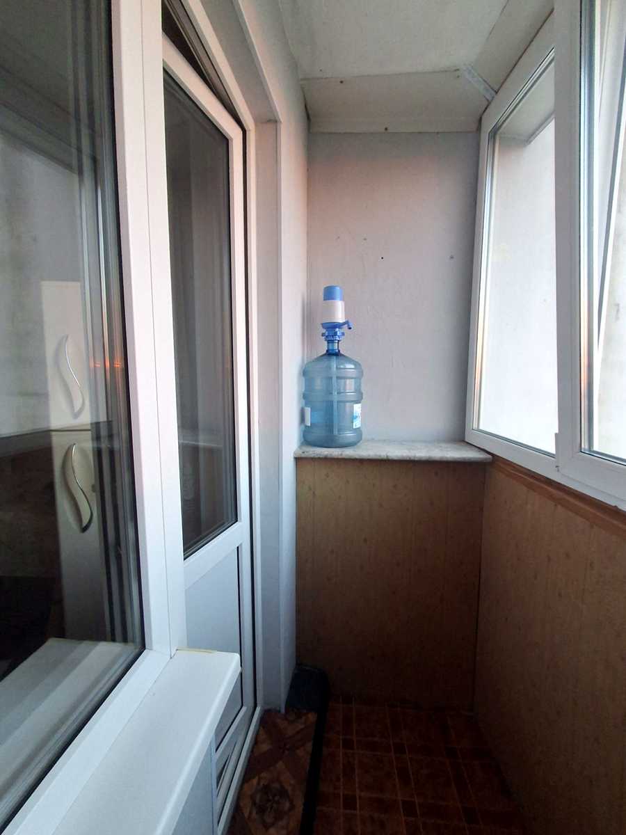 1876918344779982