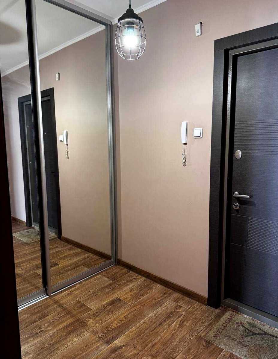 1876919650237592