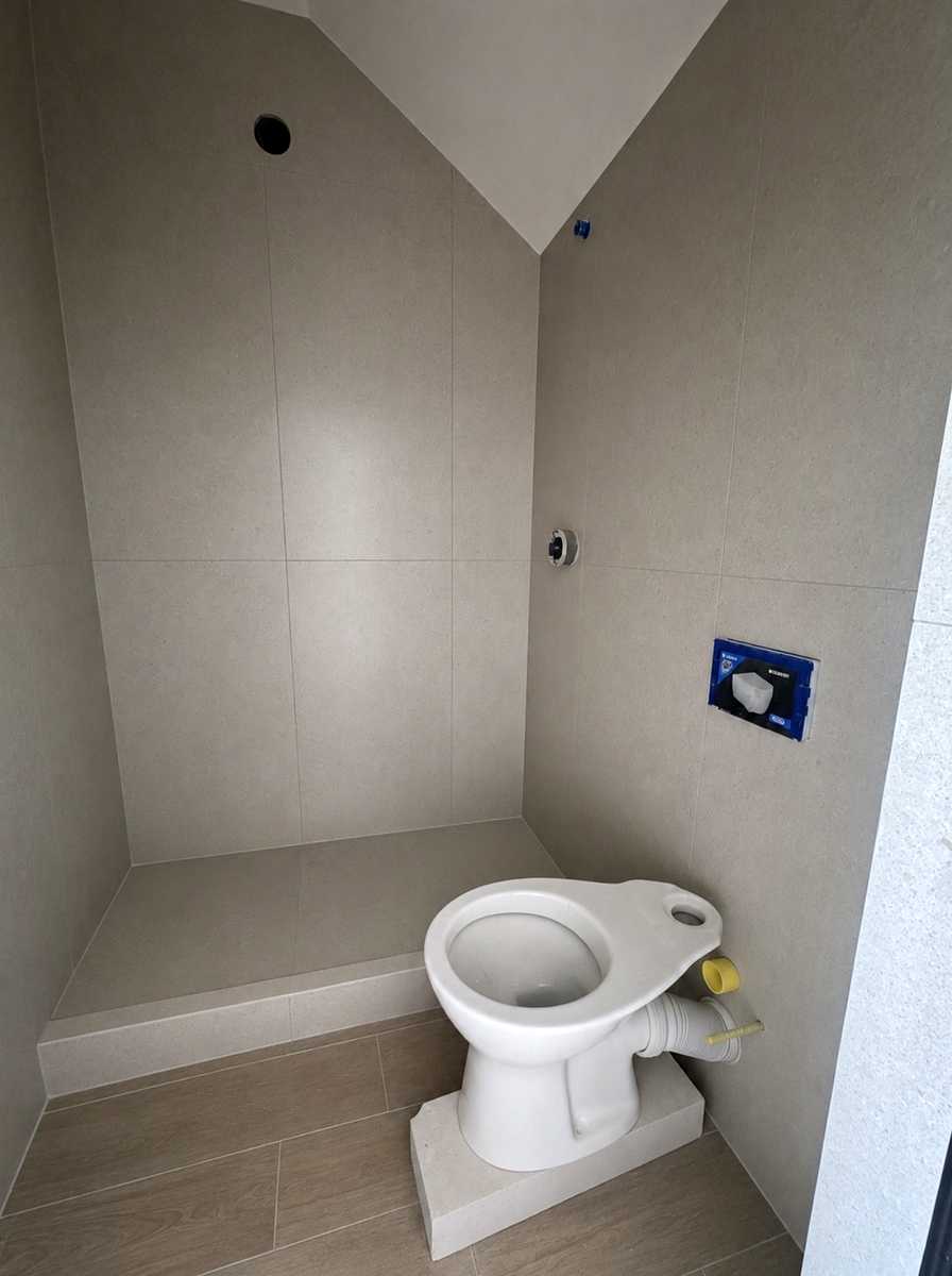 1876922530459492