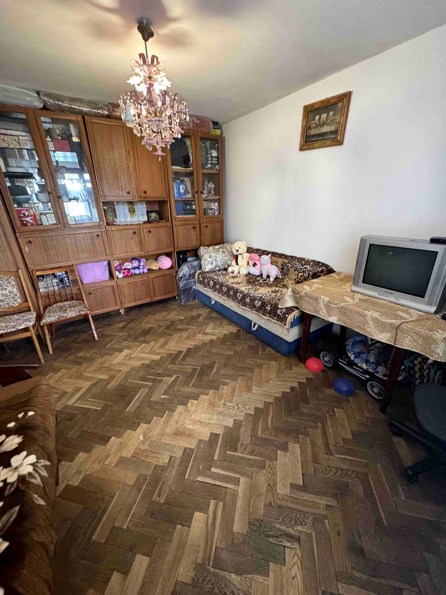 1876923305746640