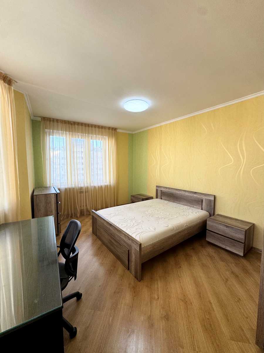 1876923596723947