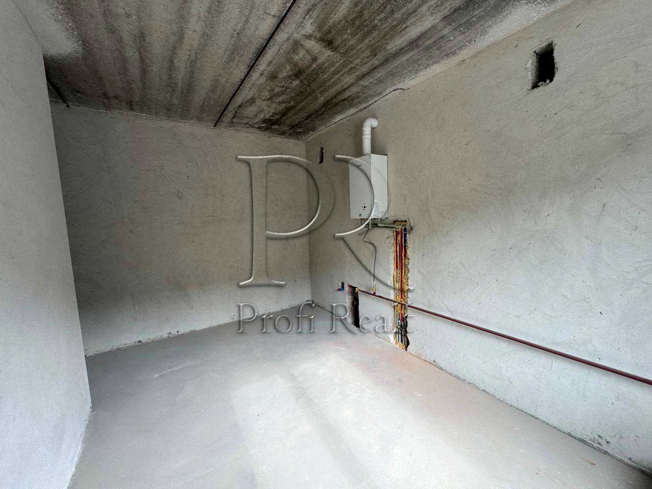 1876926381584241