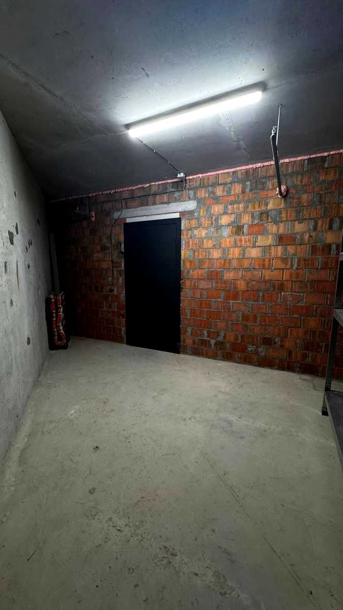 1876927123629037