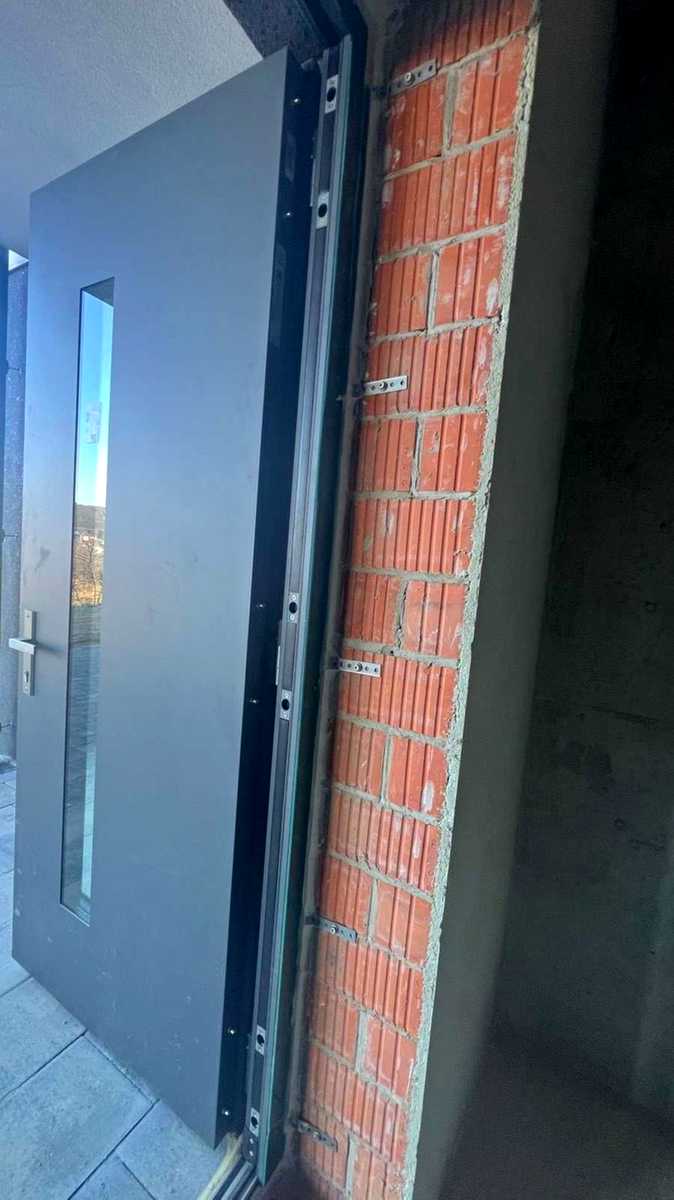 1876927540380183