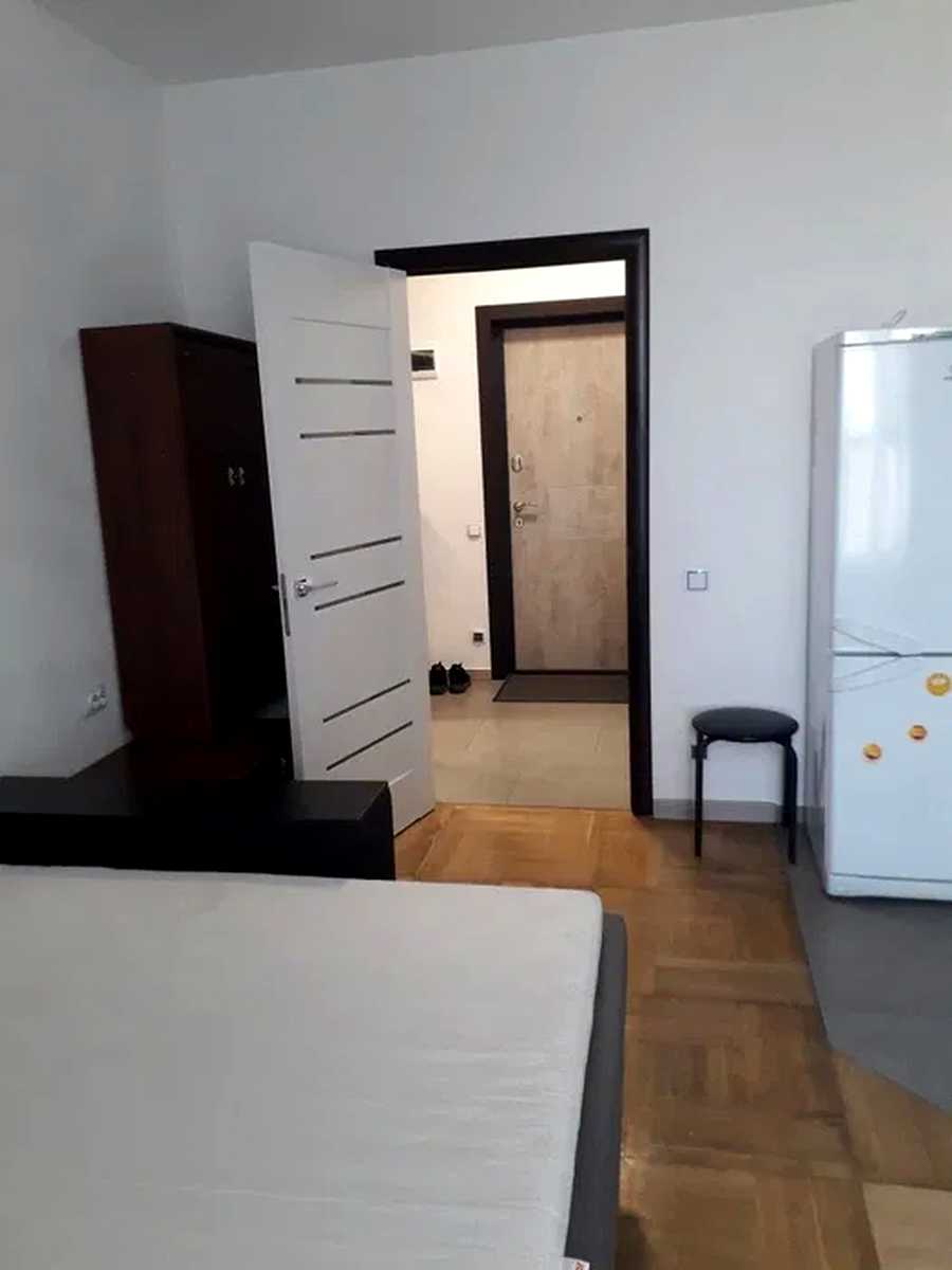 1876927753319809