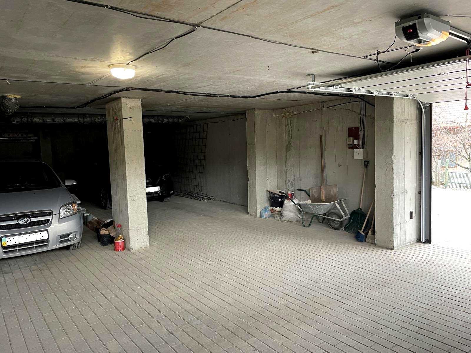 1876928526884087