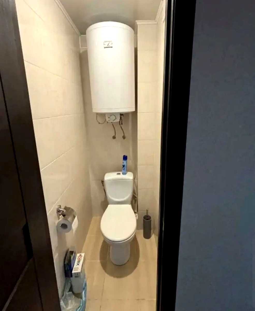 1876928530809878