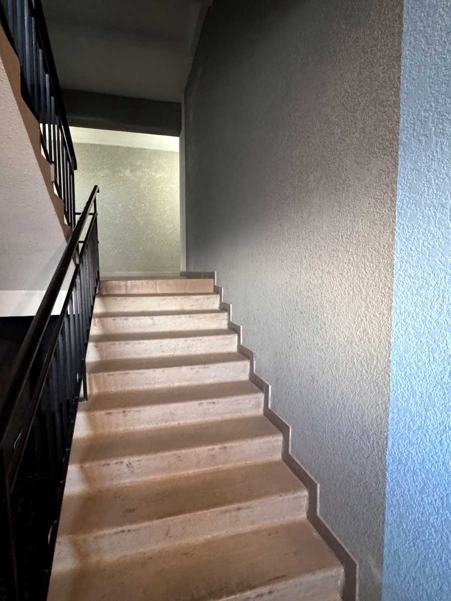 1876929943595301