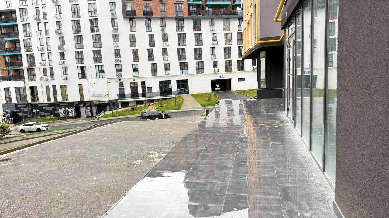 1876930223856006