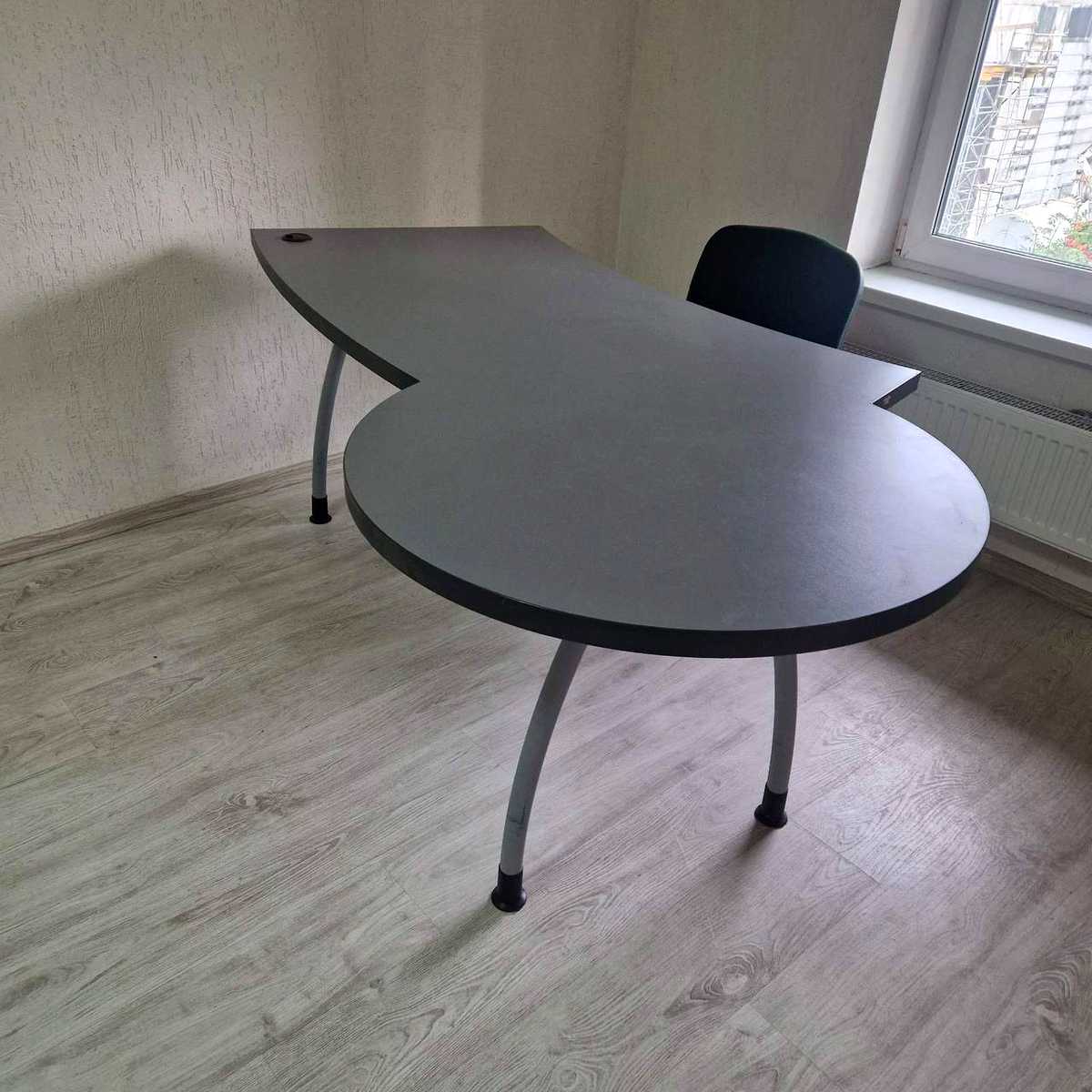 1876930470682674