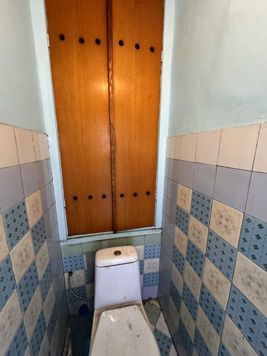 1876931858585720
