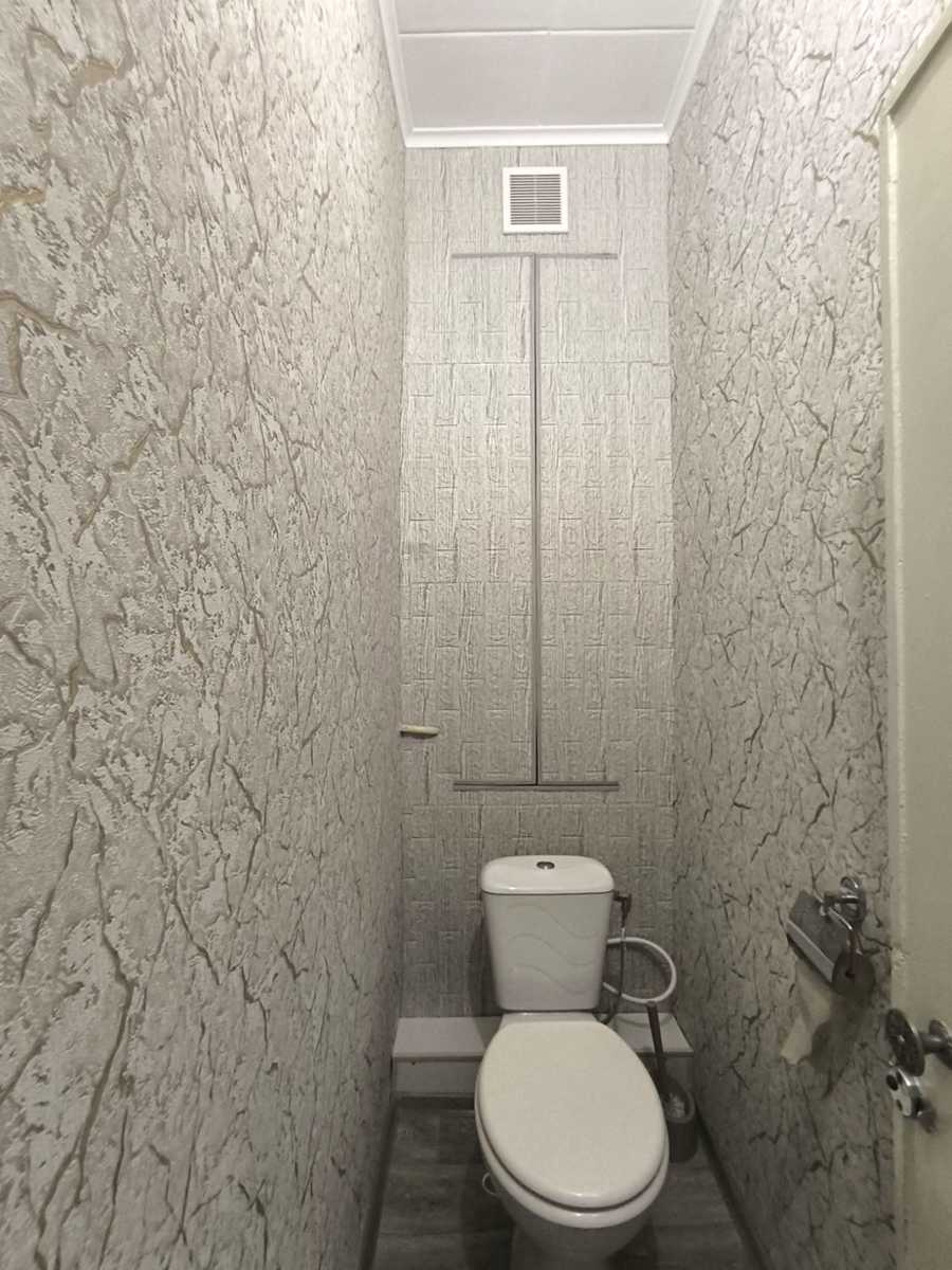 1876932619895320