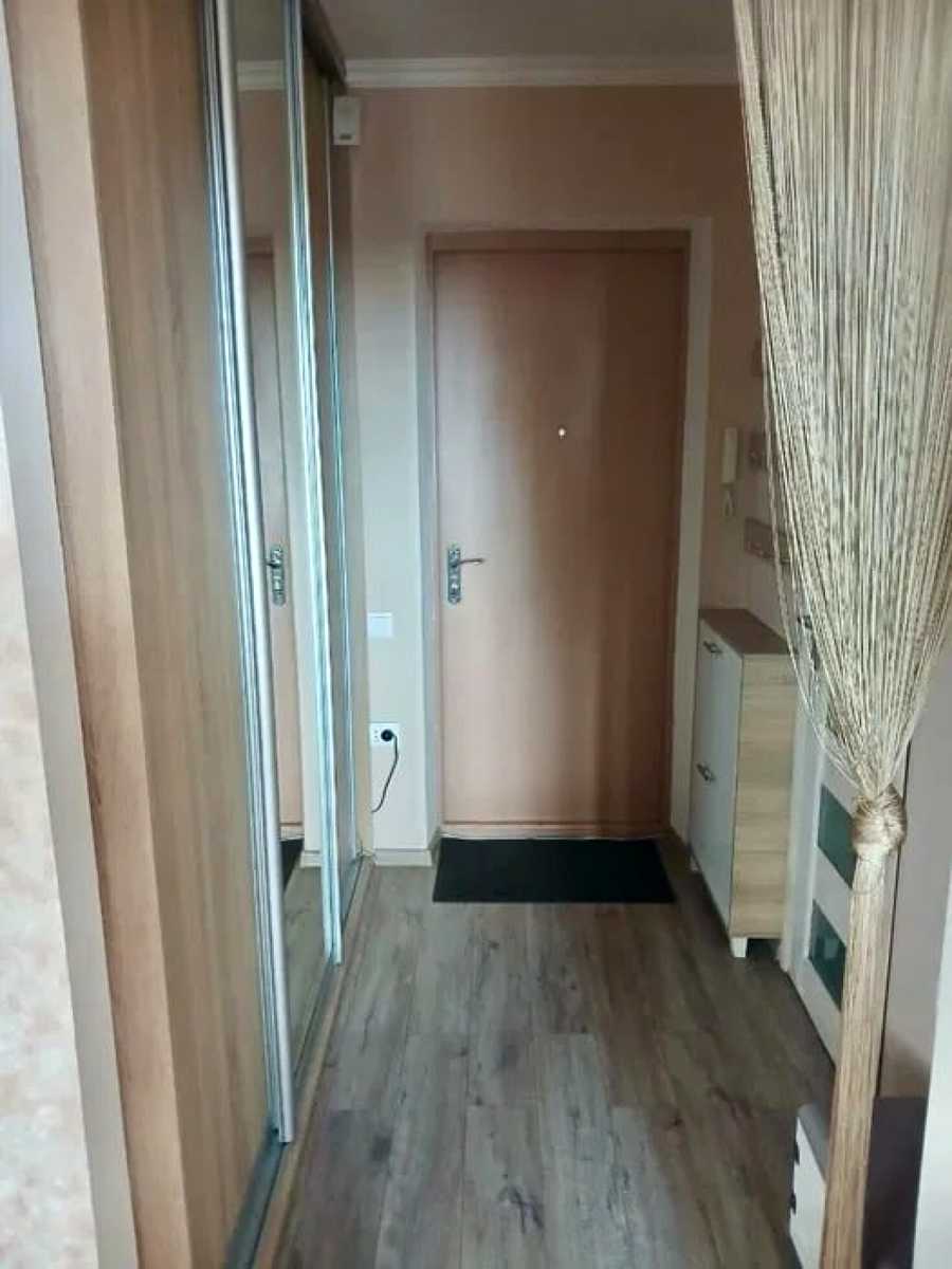 1876932753445527