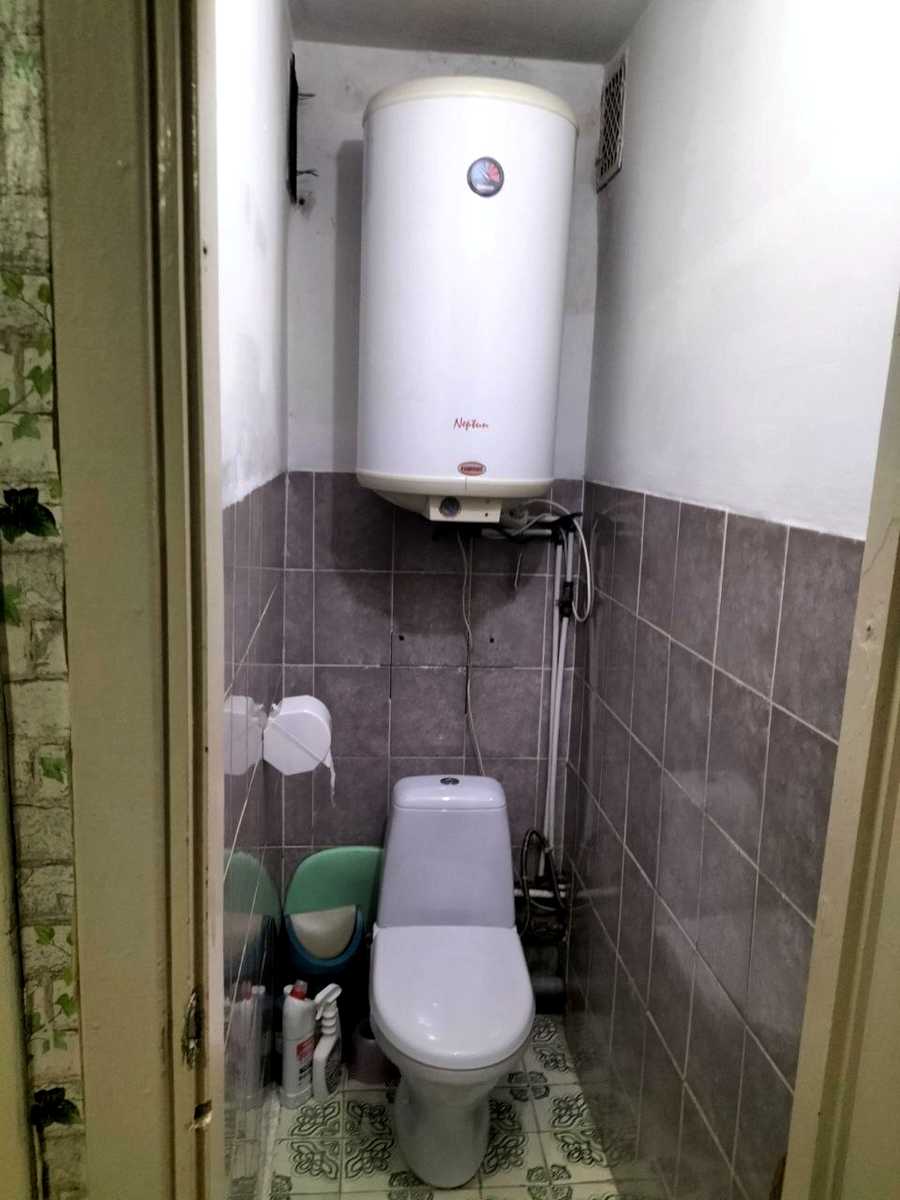 1876935152943412