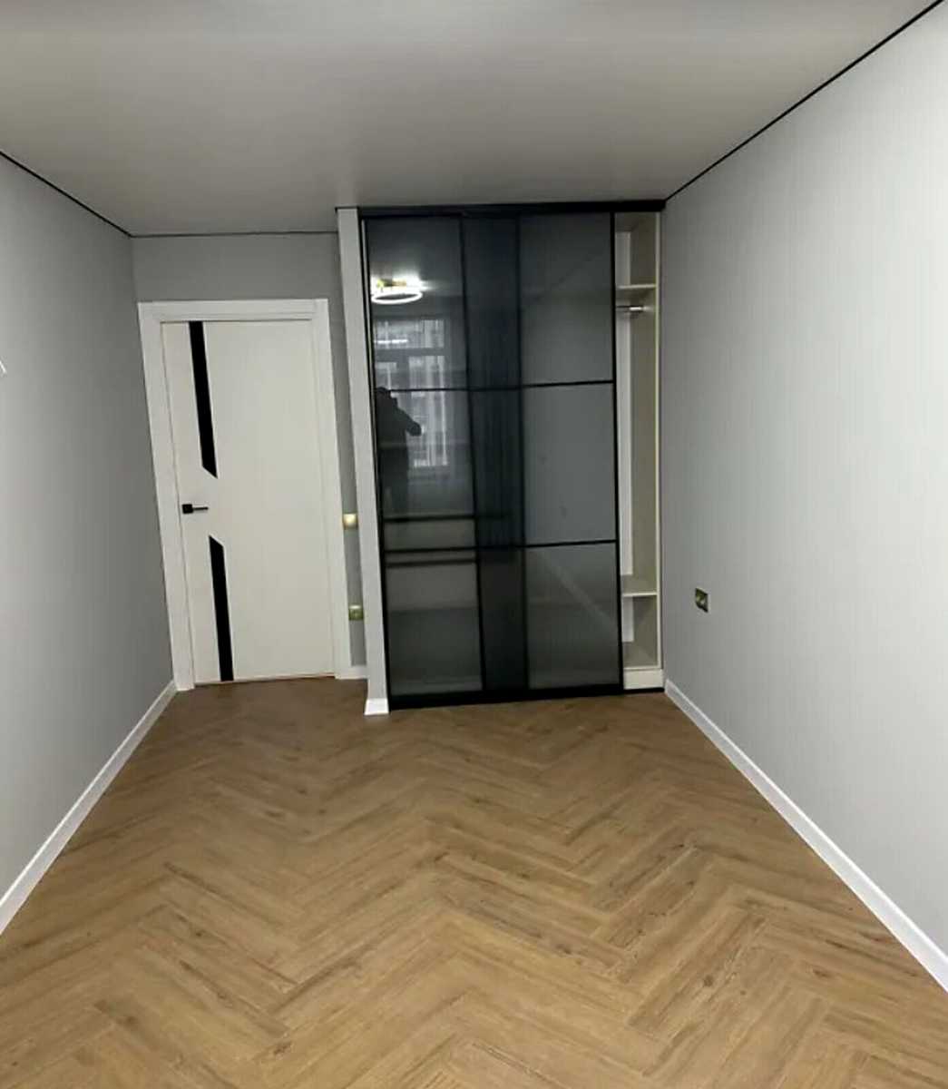 1876935251257172