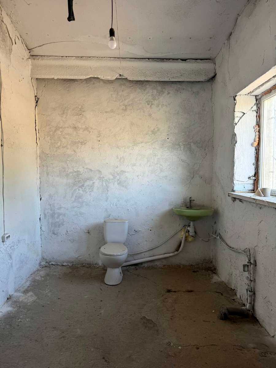 1876936601635687