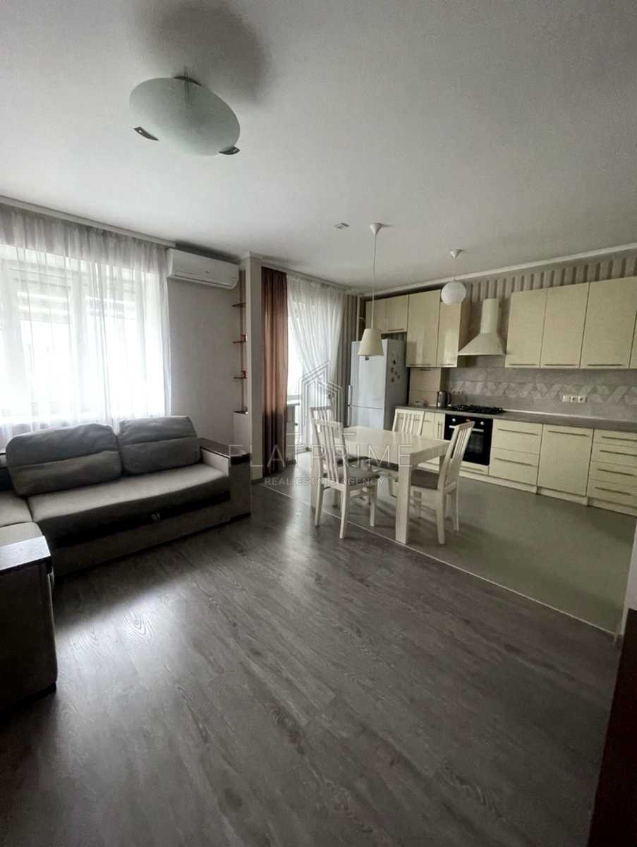 1876938021971941