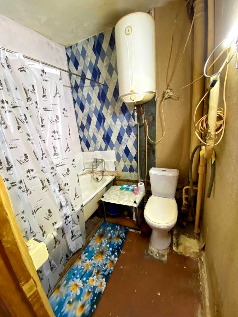 1876938244466891