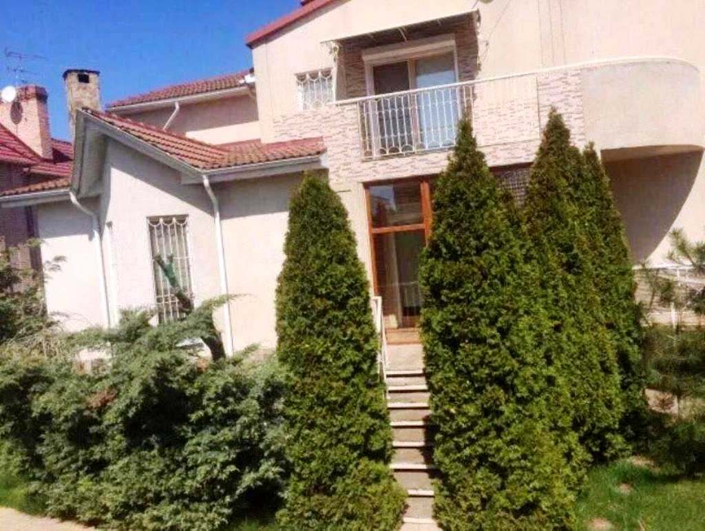 Дом по адресу ул. Солнечная (площадь 400 м²) Дом по адресу ул. Солнечная (площадь 400 м²) - Atlanta.ua