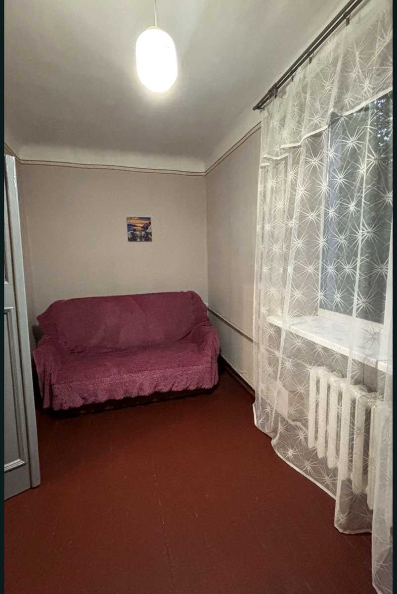 1876939632484412