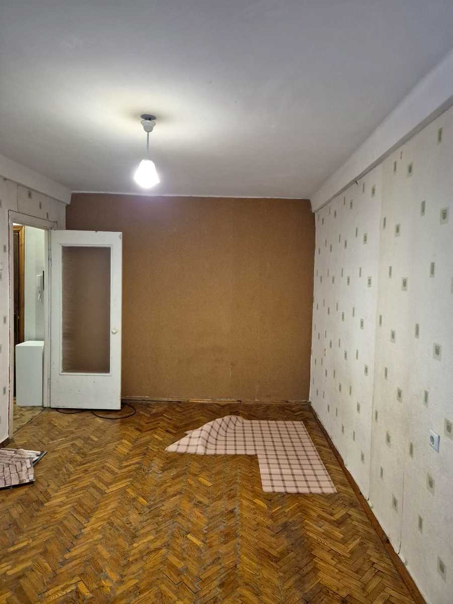 1876939846516569