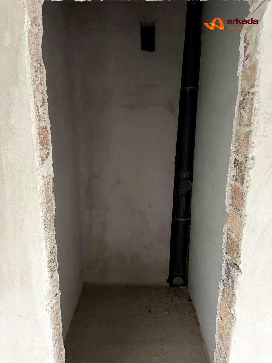 1876940454844550