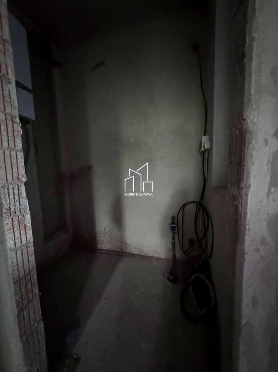 1876940547704969