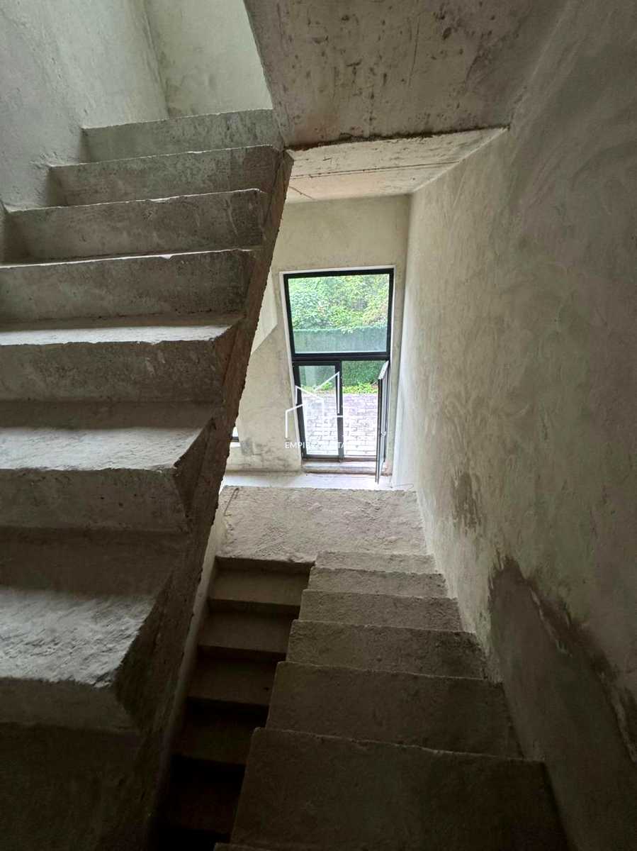 1876940548443156