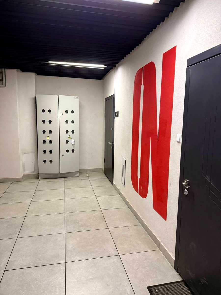 1876941128527379