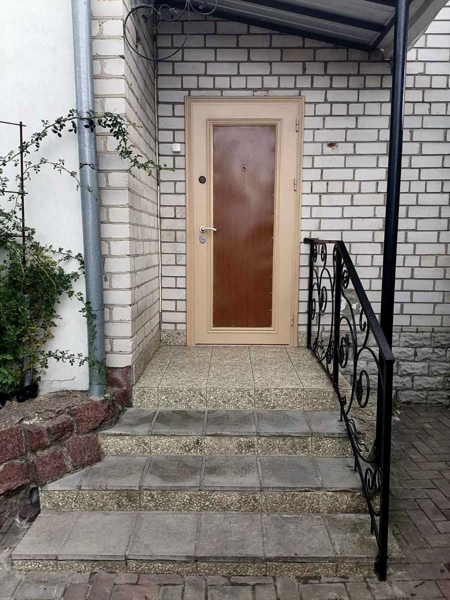 1876941890951910