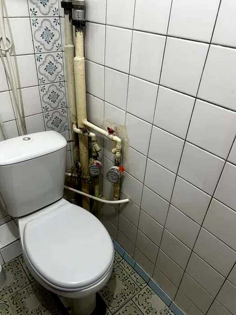 1876942043063408