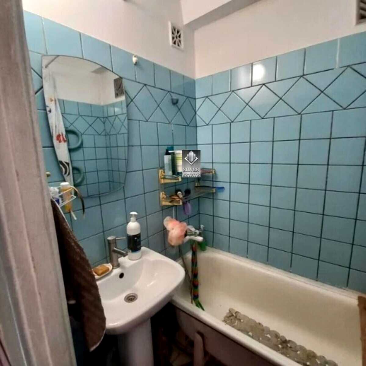 1876942324721072