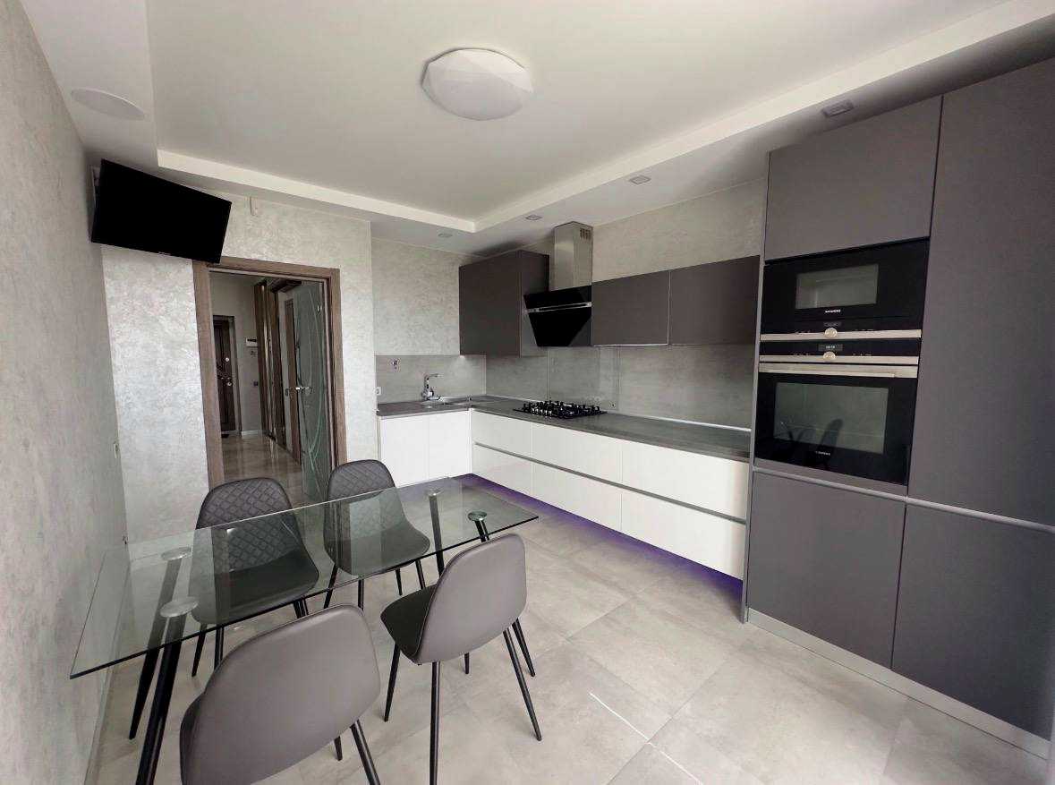 1876943095684901