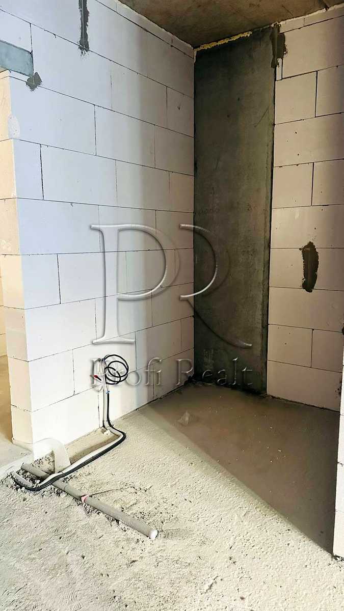 1876943695922182