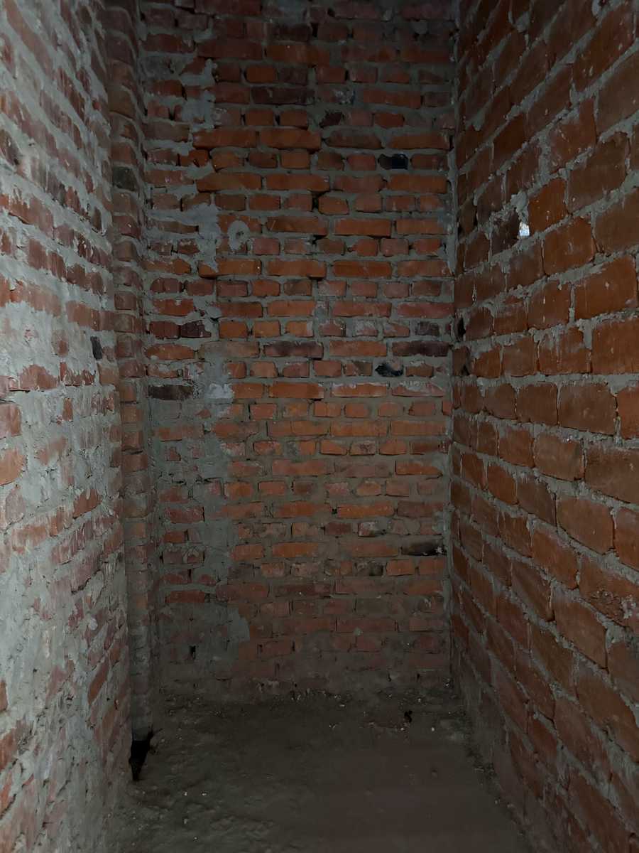 1876943943057638
